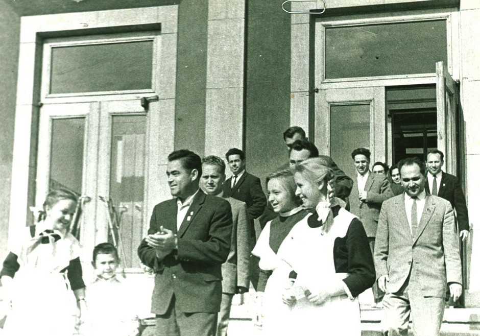 Встреча школьников с летчиком-космонавтом А.Г. Николаевым. Казань, сентябрь 1963 г.