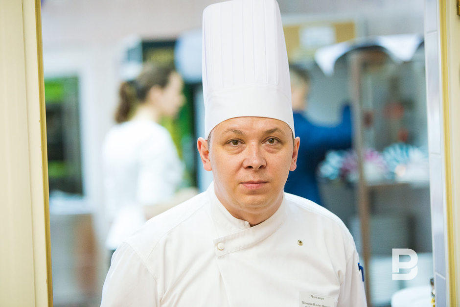 коллектив поваров. кухонный работник уфа. работа в магнитогорске кухонный работник в сентр палоф. кухонный работник уфа. повар универсал.