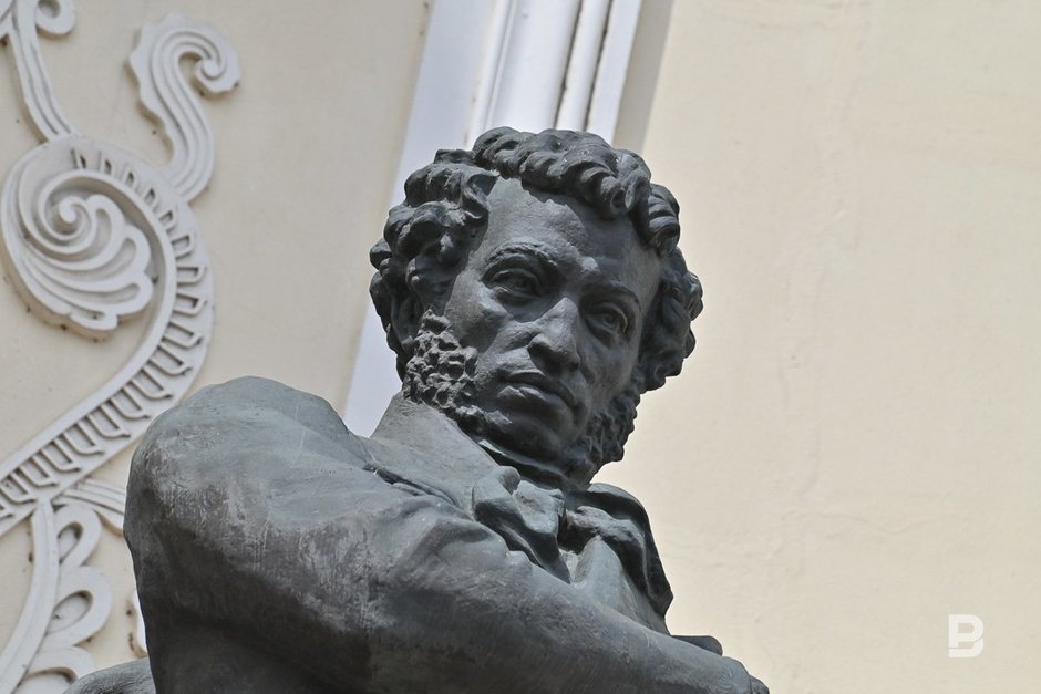 памятник великого русского поэта Александра Пушкина