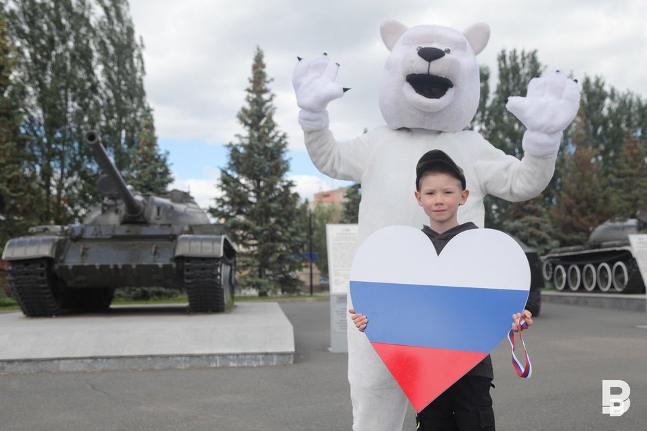 Участник и посетители патриотической акции «Zа Россию»