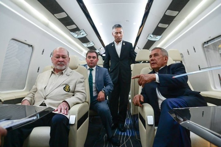 Король Малайзии прибыл с визитом в Казань, в этот раз не на золотом самолете