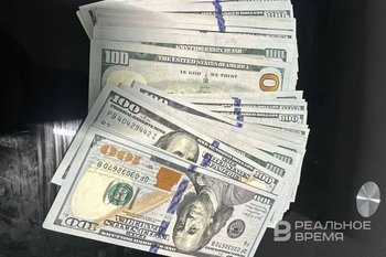 Доллар на Forex впервые с марта опустился ниже 78 рублей