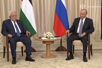 Президент Палестины обсудил с Путиным пути достижения мира на Ближнем Востоке