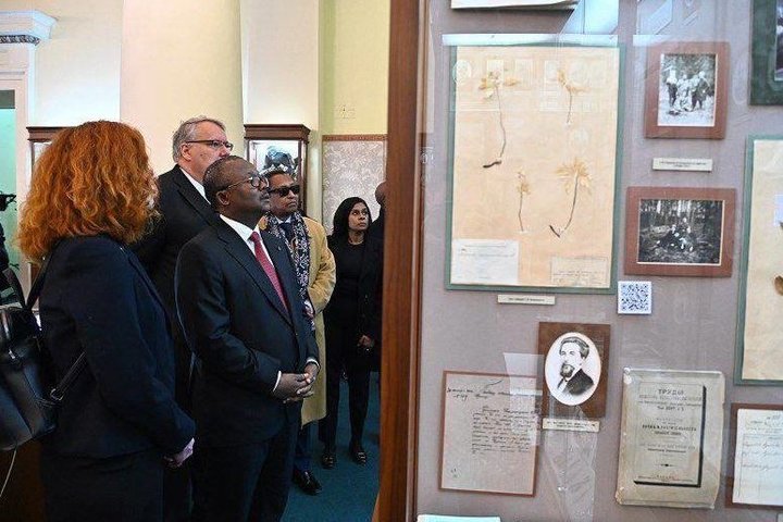 Президент Умару Сисоку Эмбало встретился со студентами КФУ из Гвинея-Бисау