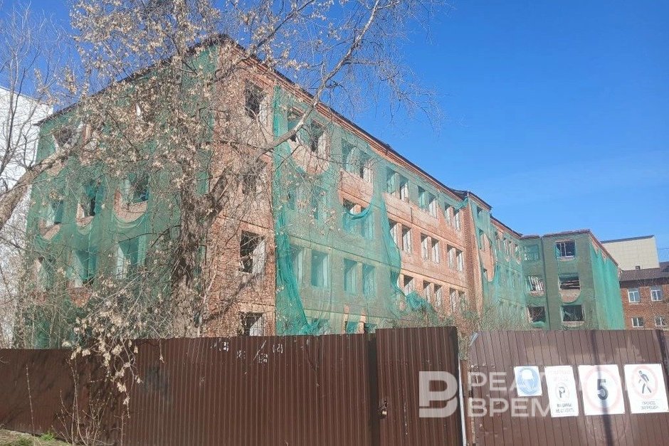 В Казани проведут совместную реконструкцию двух заброшенных зданий на ул. Шмидта
