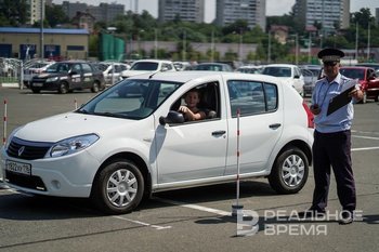 В Госдуме предложили единые условия обучения в автошколах для участников СВО
