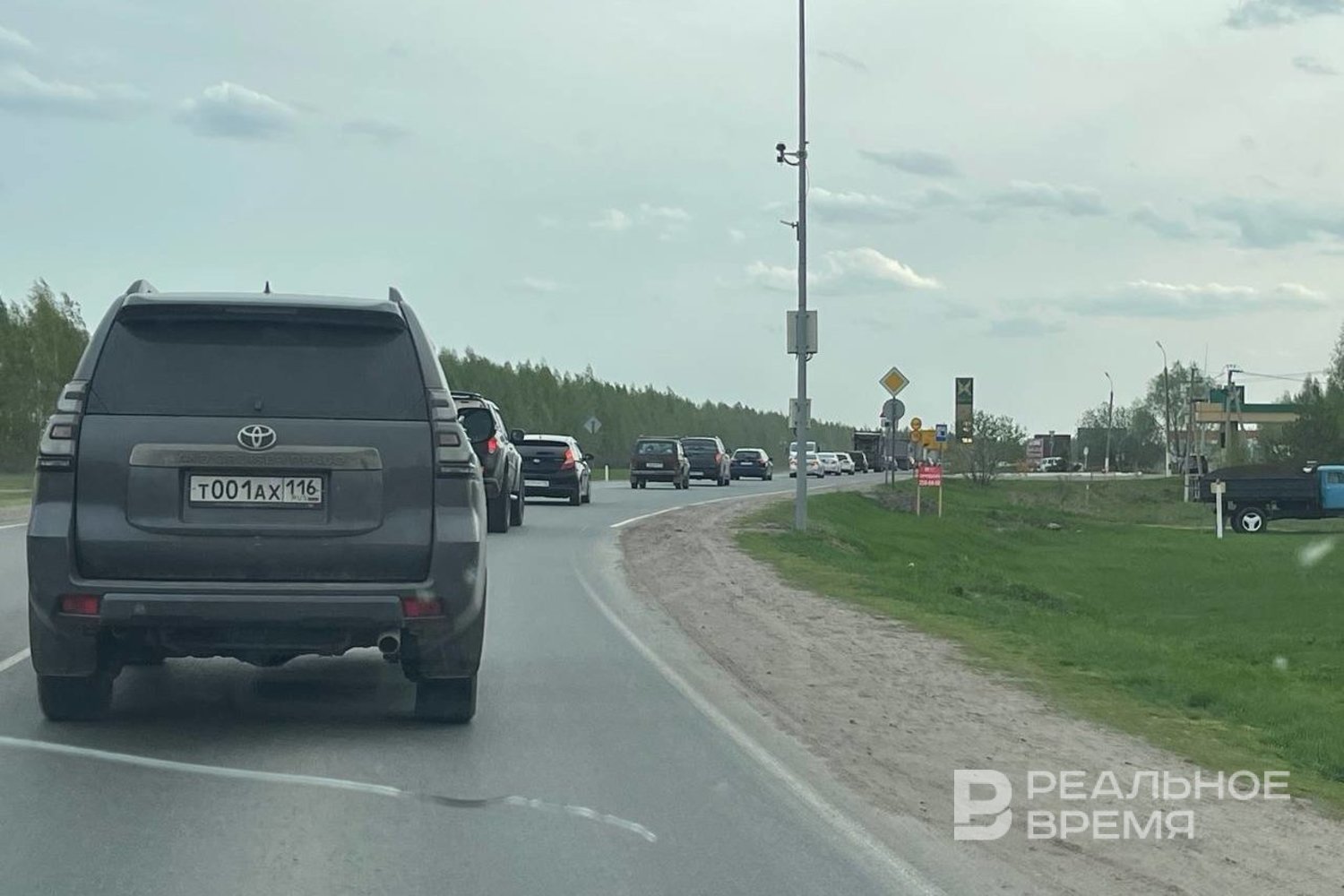В Татарстане почти половина водителей не пускает в поток тех, кто объехал пробку