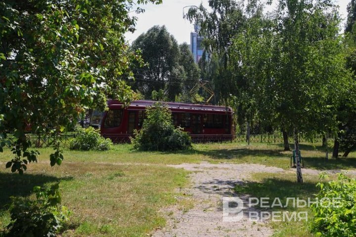 В центре Казани приостановлено движение троллейбусов из-за повреждения сети