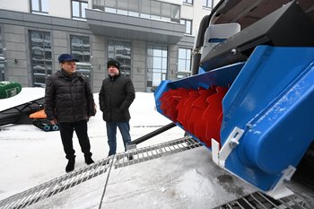 «Сейчас эта работа непрестижна»: Казань решила заменить дворников беспилотниками?