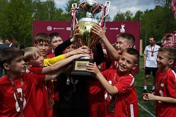 В Казани официально завершился международный турнир по футболу «Кубок Востока»