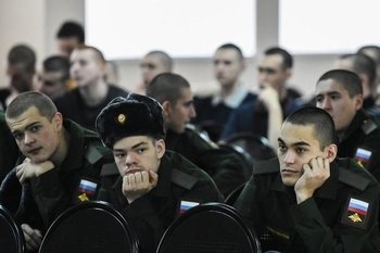 Военкоматы могут штрафовать за отказ принимать заявления через «Госуслуги»