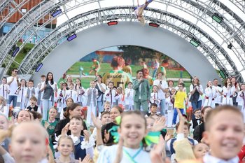 В Казани на Кремлевской набережной открыли детский парк «Елмай»