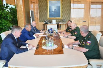 Рустаму Минниханову представили нового начальника Казанского танкового училища