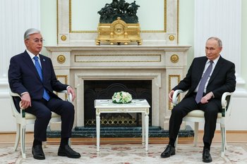 Путин принял приглашение Токаева посетить Казахстан