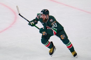 «Ак Барс» переподписал контракт с защитником Яруллиным