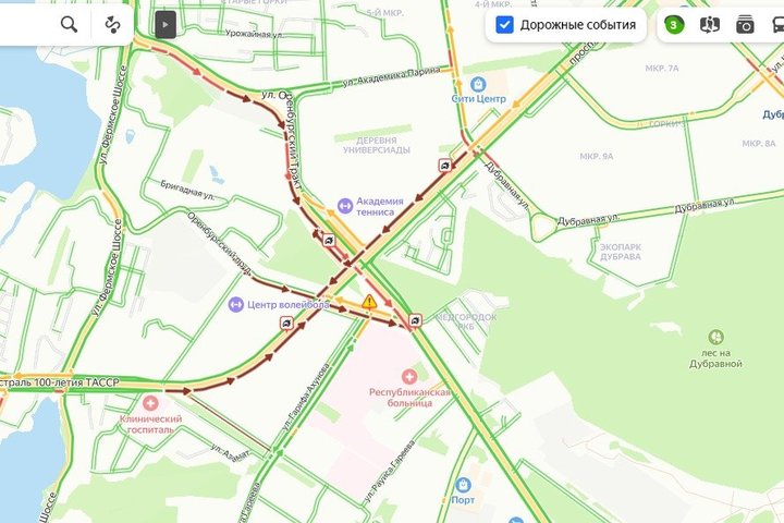 В Казани на Оренбургском тракте образовалась большая пробка — произошло четыре ДТП