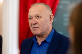 В Тинчуринском театре сообщили, что пока официально не переезжают