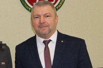 Как коммунальщики сдали Рината Салахутдинова: главе Камских Полян предъявили взятку айфоном