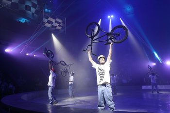 Артист Казанского цирка получил травму во время выступления