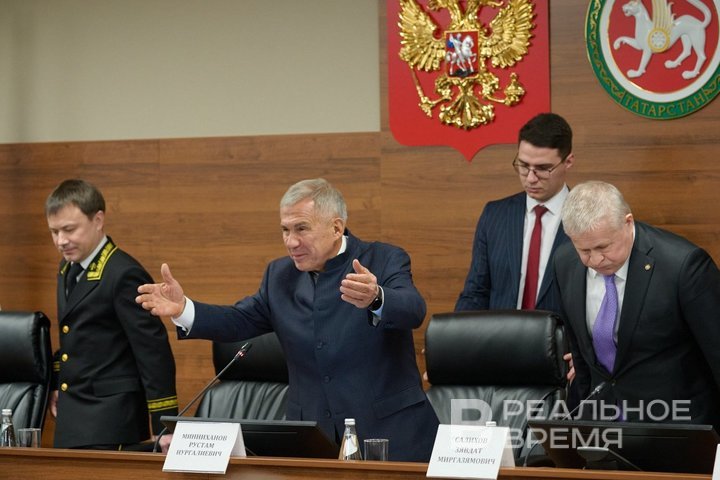 Сбер-«пионер», перестройка кадров и иски к Фемиде: кого хвалили и ругали на совещании судей в Казани