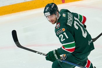 «Ак Барс» обменяет хоккеиста Кошелева в «Адмирал» на 1000 рублей