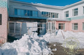 В Татарстане осудили бывшего директора школы, с крыши которой снег упал на ребенка