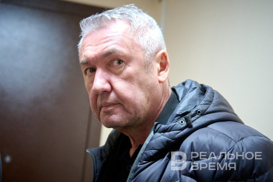 «У меня немеют ноги»: как суд Казани оставил бенефициара «Волгадорстроя» в СИЗО на лето