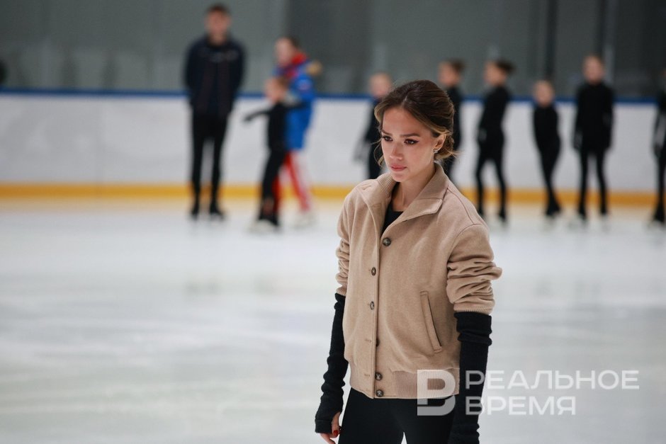 Загитова провела первую открытую тренировку в новом центре фигурного катания в Казани