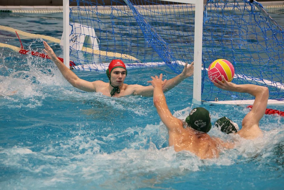 «КОС-Синтез» стартовал с победы в чемпионате России по водному поло