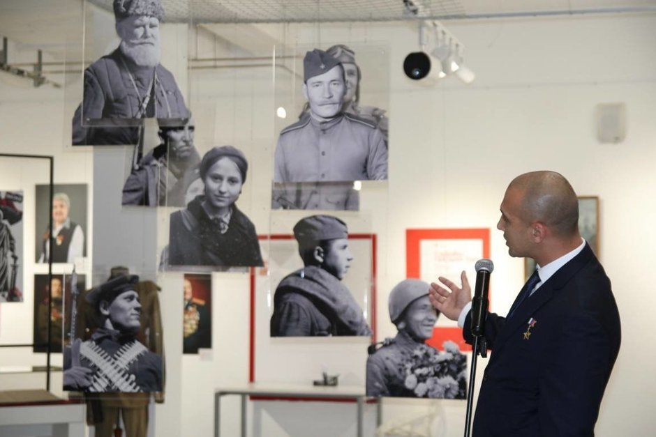 В Национальной библиотеке Татарстана открыли выставку «Путь к Победе»