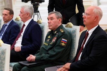 Валерий Герасимов продолжит службу в Генштабе