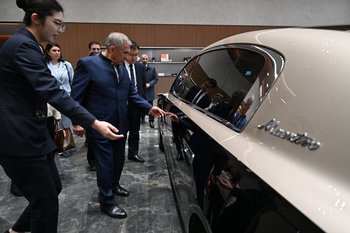 Раис Татарстана посетил производство Maextro компании JAC