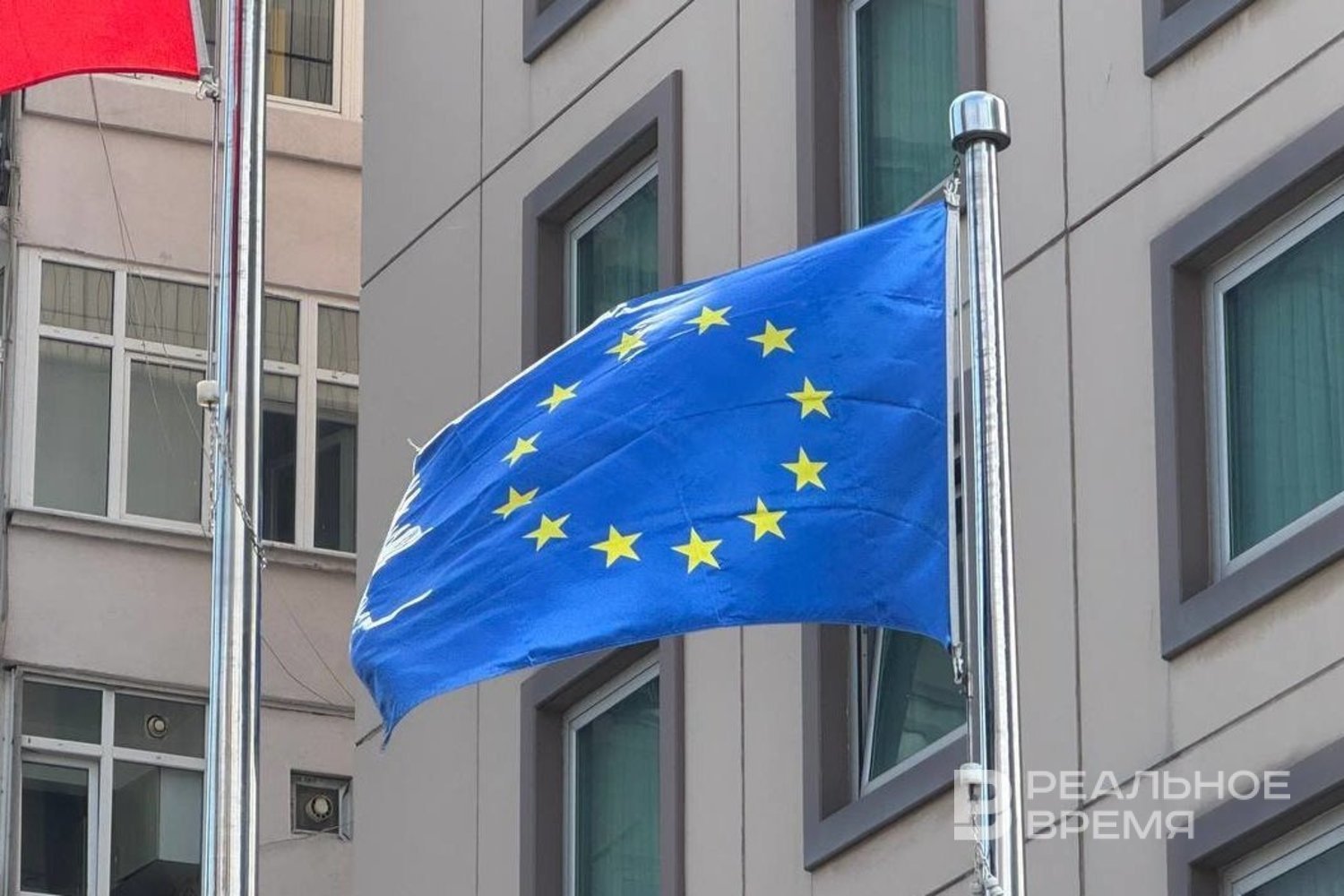 Словакия вновь заблокировала 18-й пакет санкций ЕС против России