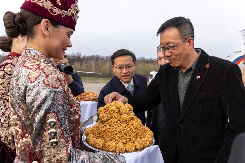 Министр обороны КНР прибыл в Казань с официальным визитом