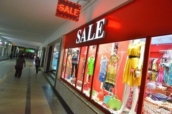 Как будет работать закон о «русификации» бизнеса и как снять с себя риски