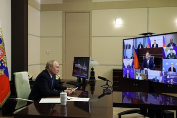 Путин поручил совершенствовать координацию спецслужб с бизнесом из-за киберугроз
