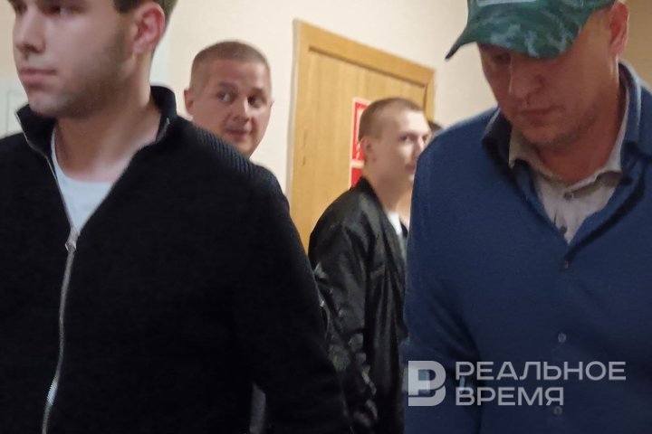 Прибыл в суд на костылях: в Казани СК просит ареста для экс-главы КирМоса Сергея Миронова