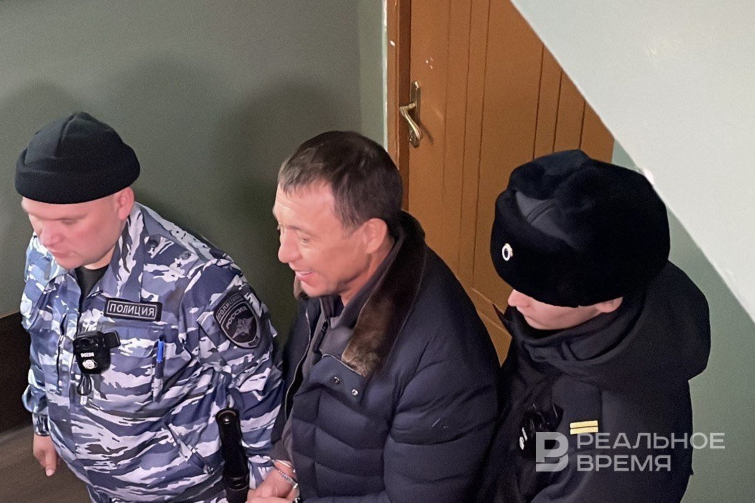 Экс-глава Нижнекамска Рамиль Муллин доставлен в суд по подозрению в мошенничестве