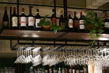 В Татарстане одобрили законопроект об ограничениях на продажу алкоголя в общепите многоквартирных домов