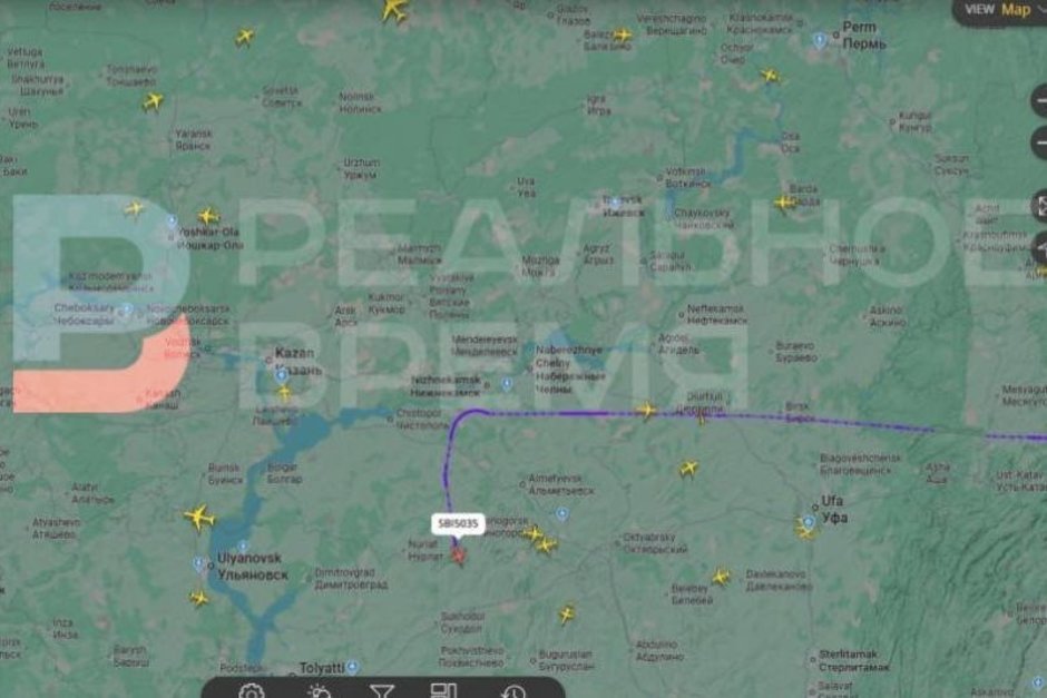 Самолет, направлявшийся из Новосибирска в Казань, изменил маршрут