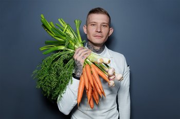 Шеф-повар из Питера Игорь Казаков презентовал летнее меню ресторана «Марусовка»