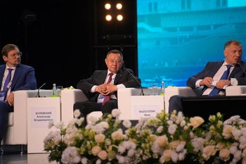 Ирек Файзуллин: «Прошу, сильно руки не жмите мне. У меня потом неделю болит»