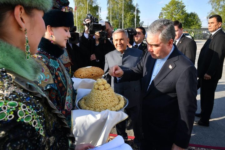 В Казань прибыл лидер туркменского народа Гурбангулы Бердымухамедов