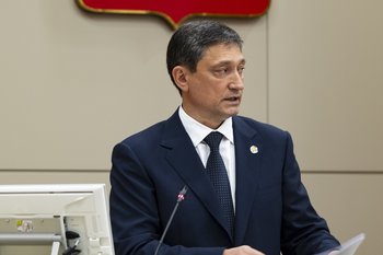 «Дата выбрана не случайно»: глава Минфина РТ поздравил жителей с Днем финансиста