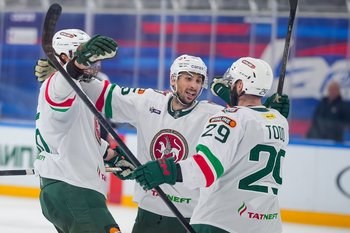 «Ак Барс» едва не проиграл аутсайдеру КХЛ: «Лада» упиралась, но не дожала