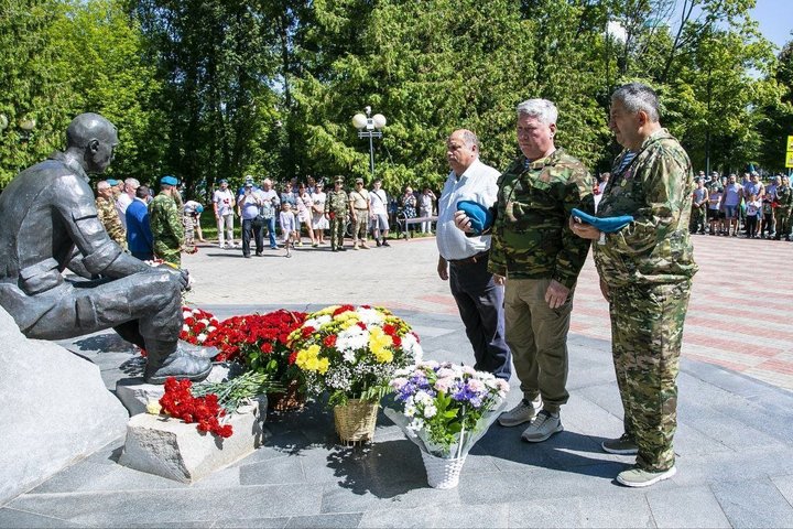 Сотрудники ТГК-16 приняли участие в праздновании Дня ВДВ