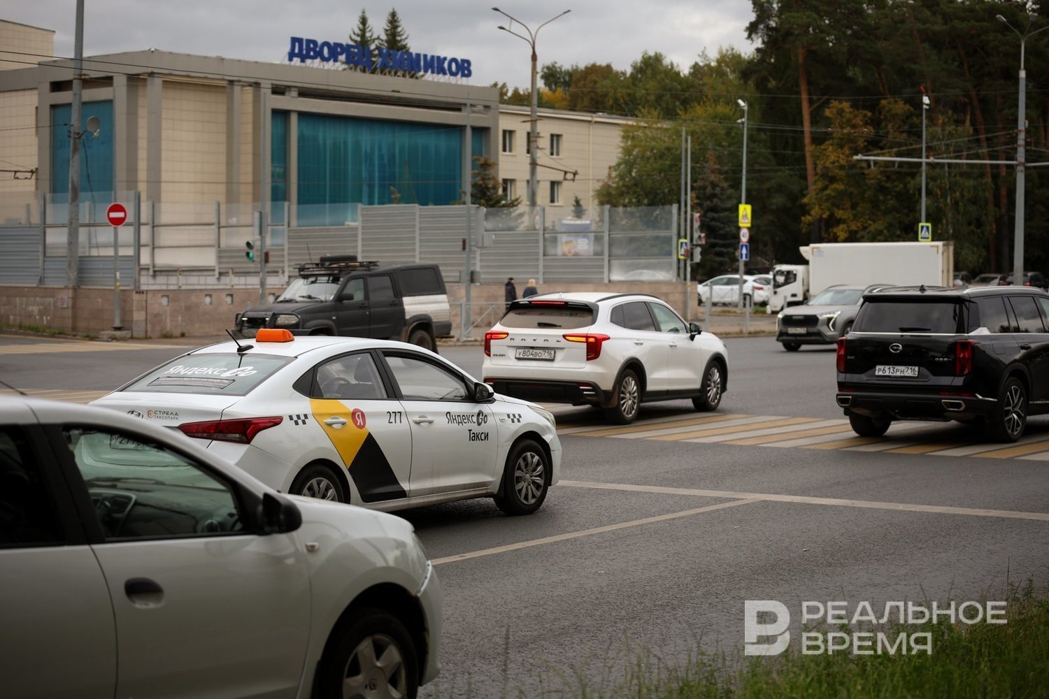 Правительство поддержит право частных таксистов использовать личные авто