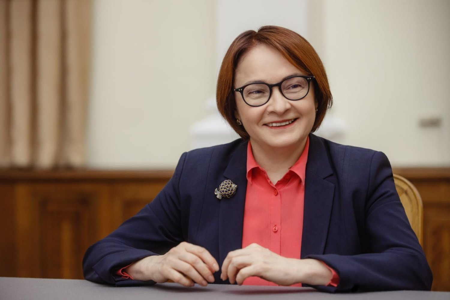 ЦБ готовит меры по ограничению вывоза наличных и золота из страны