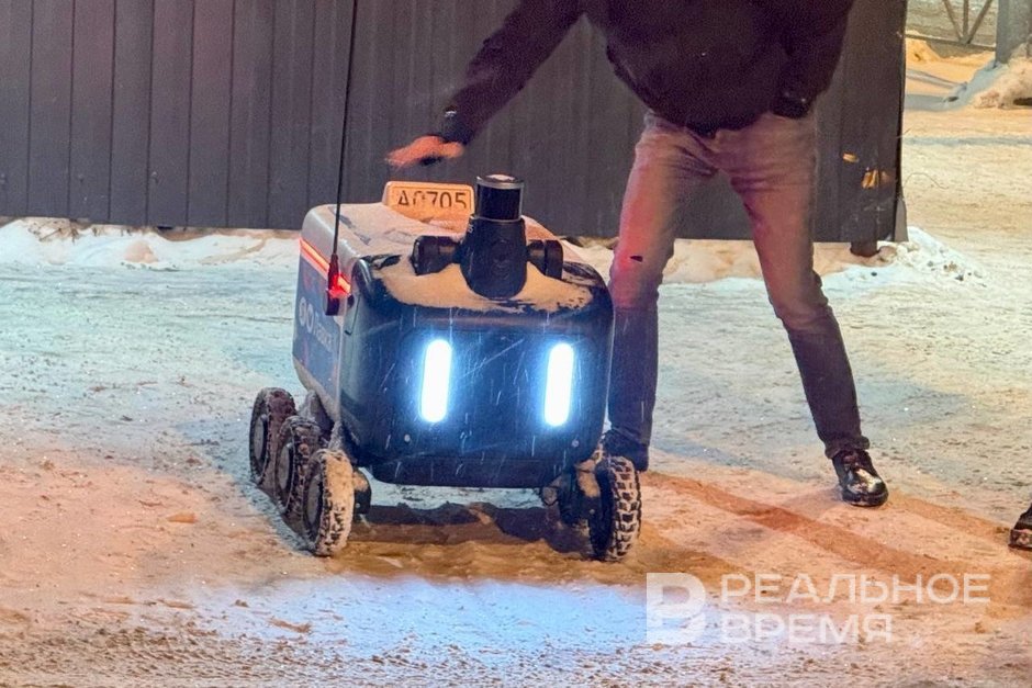 «Яндекс» назвал самые частые причины остановок роверов в Казани — дети и животные