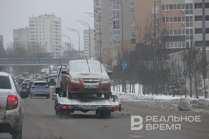 Дорожные службы Казани переходят на зимний режим работы